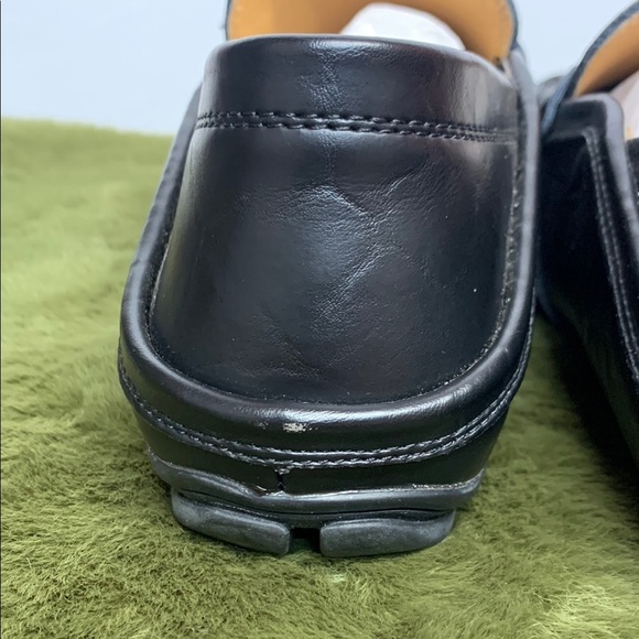 Men’s Sleek Black Slip-On Loafers with Moccasin Stitching - Picture 8 of 13